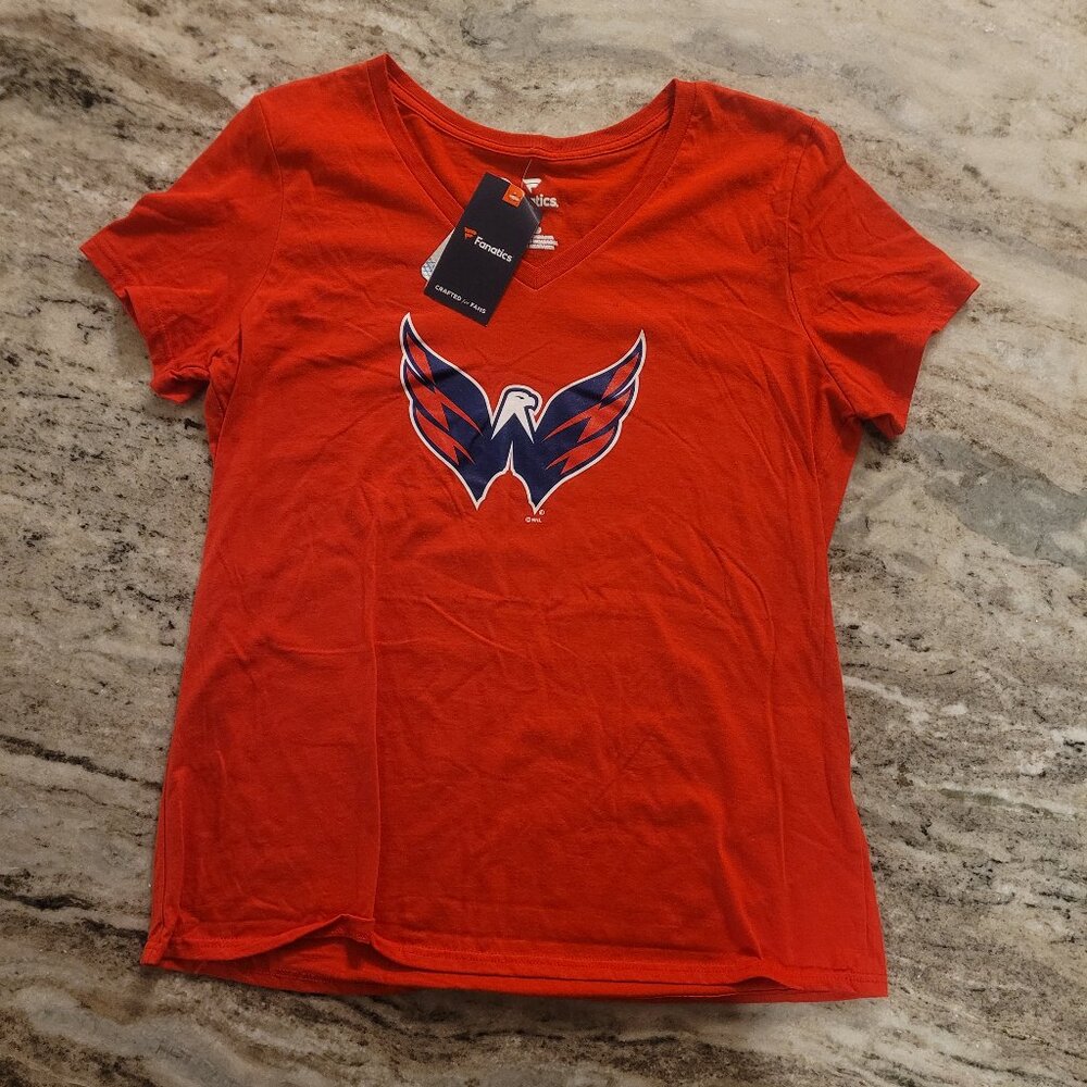 Women's Fanatics Red Washington Capitals V-Neck T-Shirt size S,M,L available.